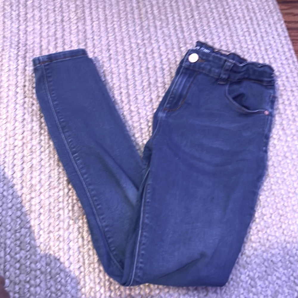 Brand new skinny jeans in navy blue